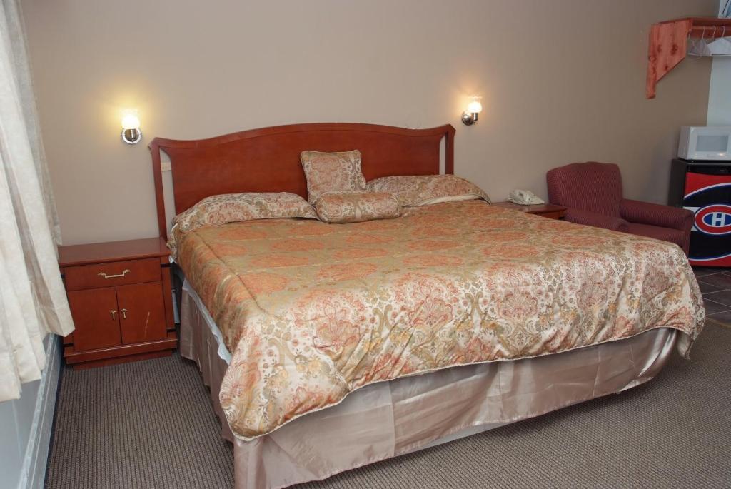 Fairway Inn & Suites Kitchener Kamer foto