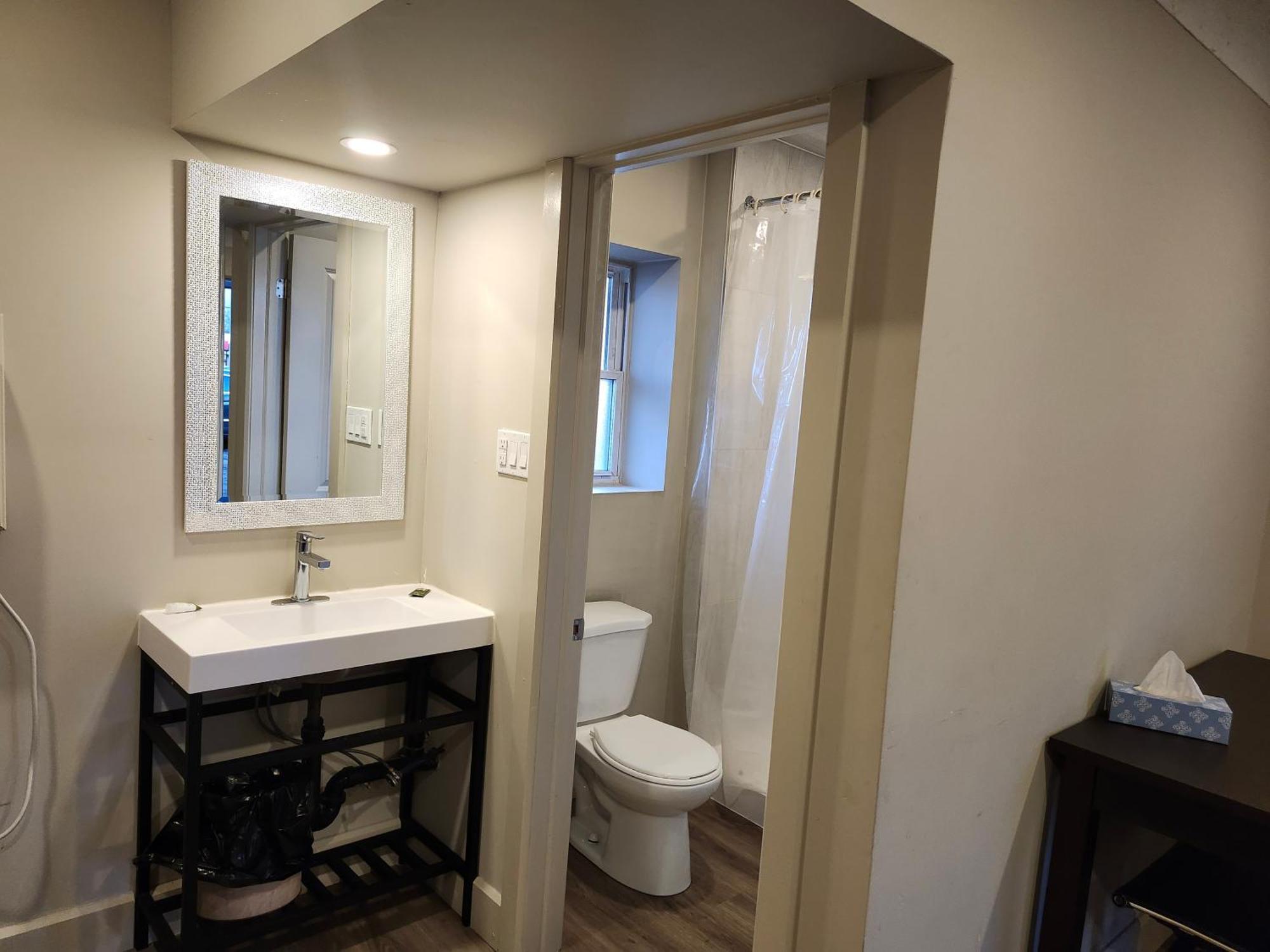 Fairway Inn & Suites Kitchener Buitenkant foto